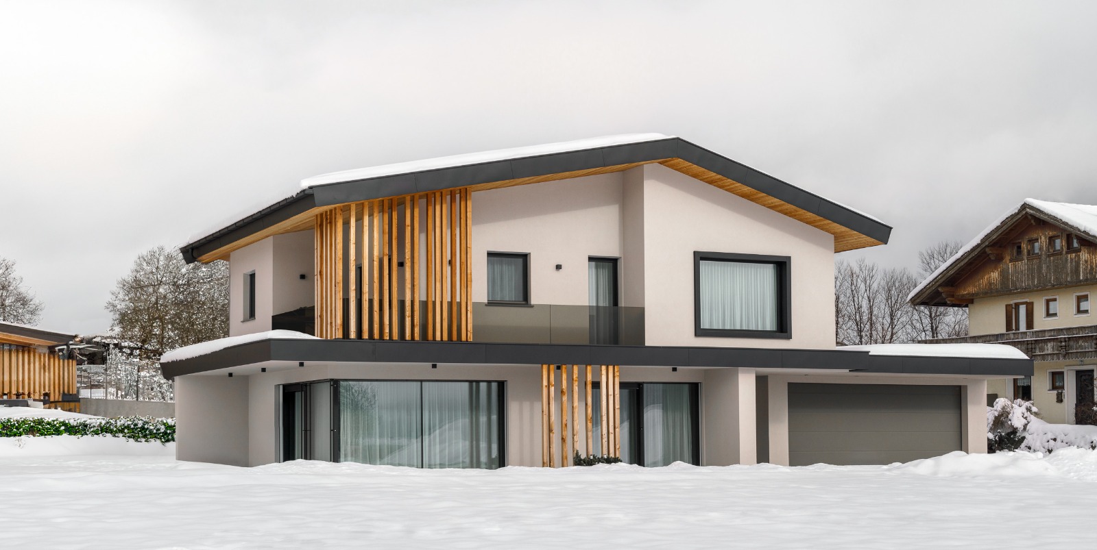 Modernes Einfamilienhaus Frontansicht Südtirol